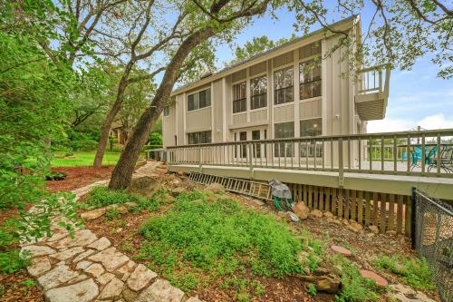 311 Cedar Hurst