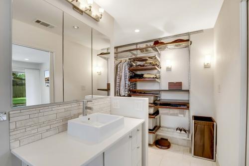 3103 Whiteway by Nation Holdings LLC Rachel Nation Central Austin Realtor