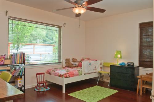 2505 W 45th Central Austin Realtor: Rachel Nation Nation Holdings LLC