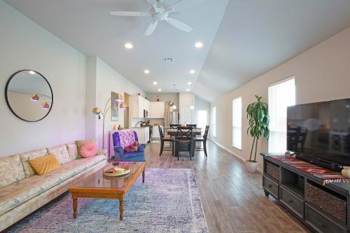 Welcome home 139 Lyndon Nation Holdings Central Texas real estate.