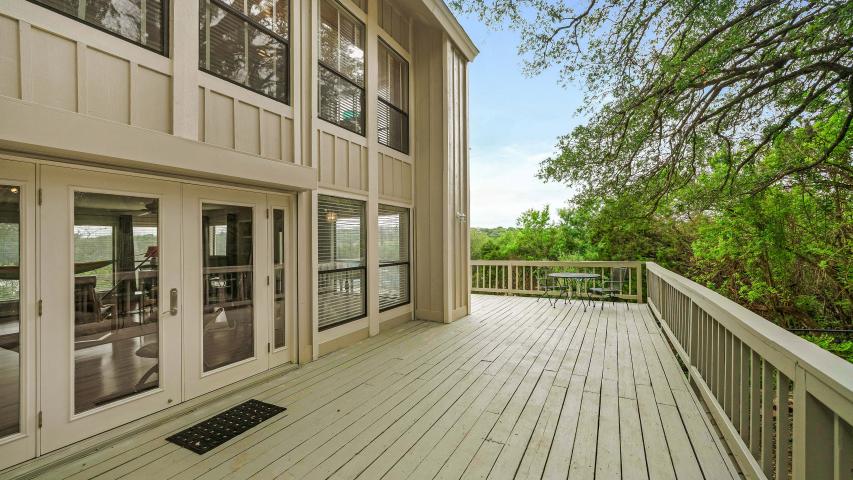 311 Cedar Hurst