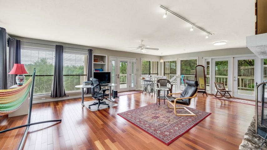 311 Cedar Hurst