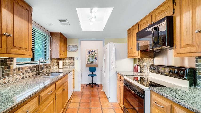 311 Cedar Hurst