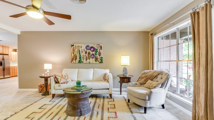 3203 Pinecrest