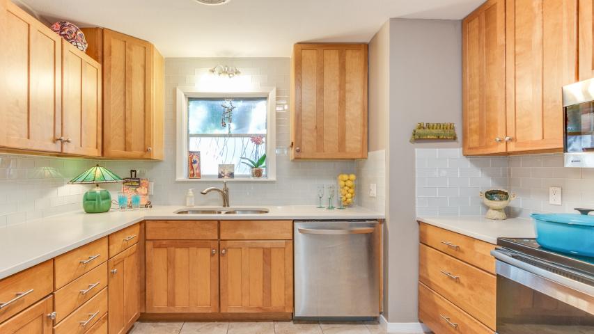 3203 Pinecrest