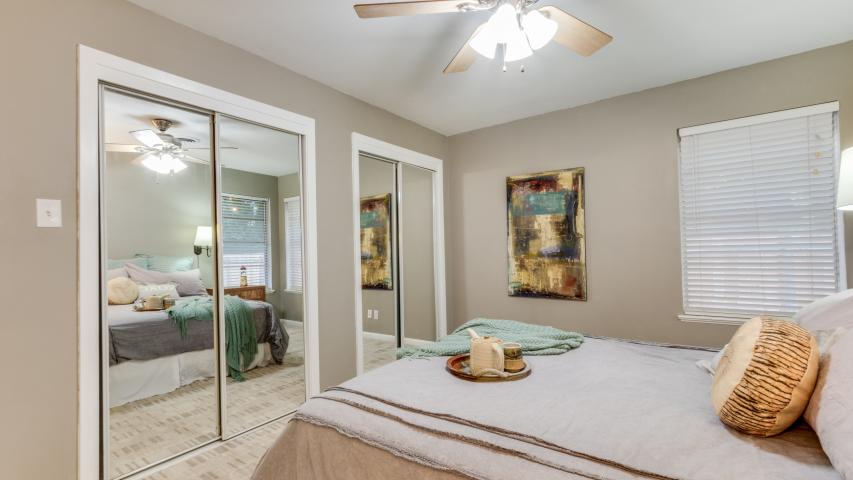 3203 Pinecrest