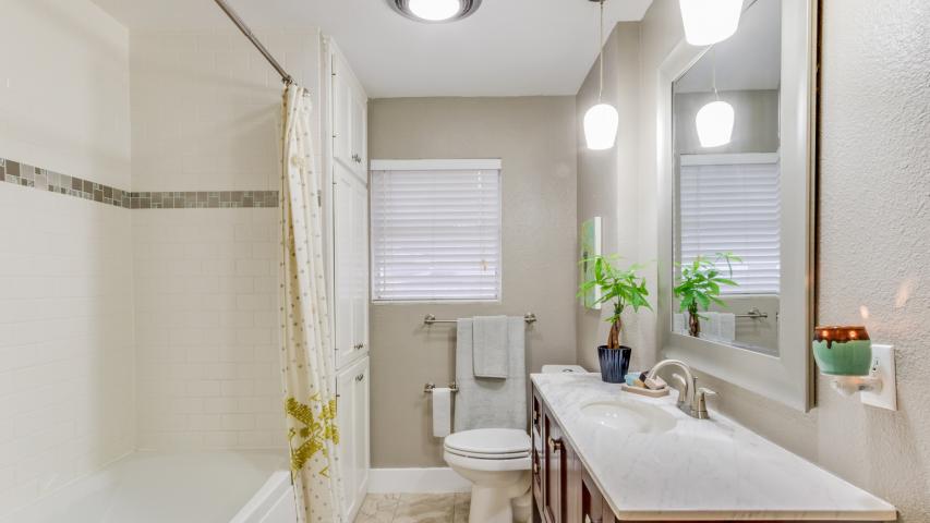 3203 Pinecrest