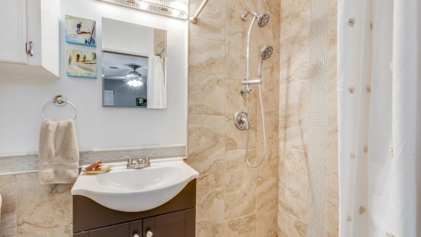 3203 Pinecrest
