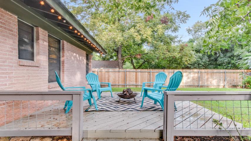 3203 Pinecrest