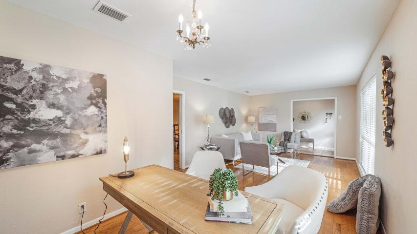 2702 Pegram
