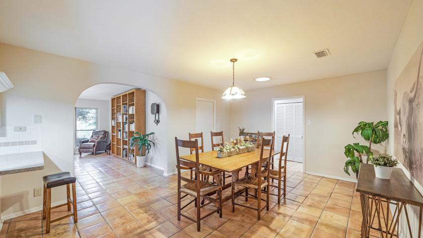 2702 Pegram
