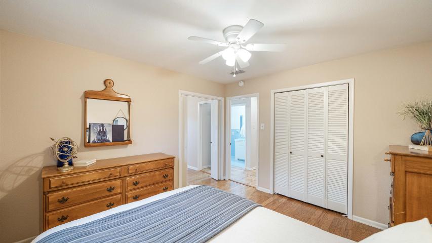 2702 Pegram